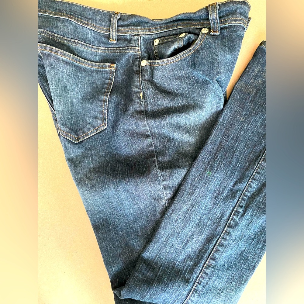 DKNY Jeans